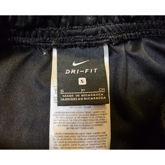 EUC Childs Size Small Nike Dri-Fit Shorts - Picture 3 of 3